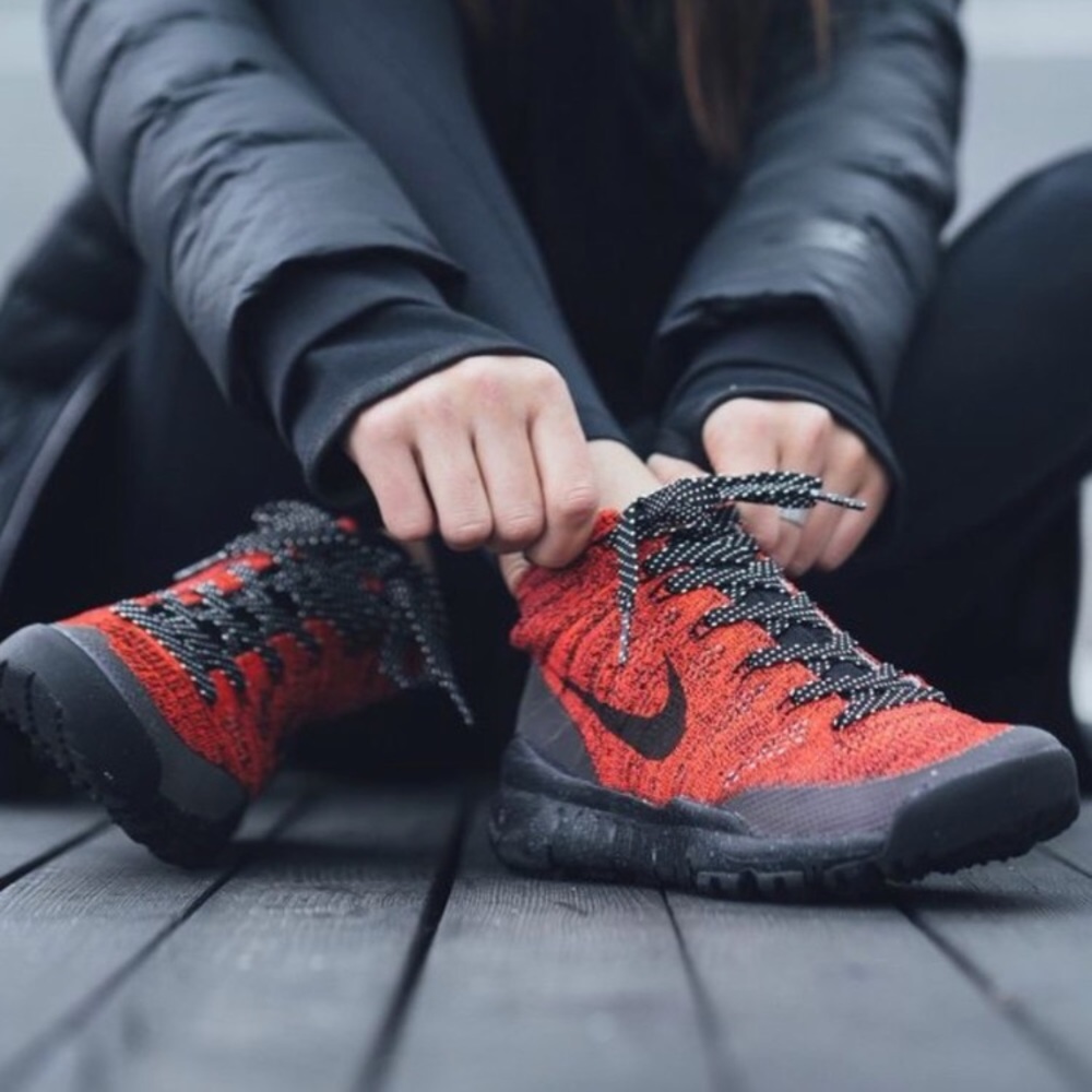Nike Flyknit Chukka Size 8